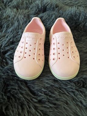People Kids Slip-On Lightweight Pink Shoes